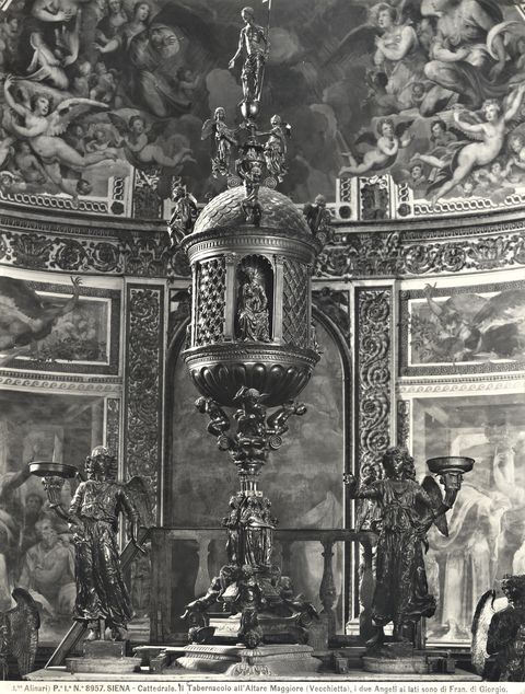 Alinari, Fratelli — Siena - Cattedrale. Il Tabernacolo all'Altare Maggiore (Vecchietta), i due Angeli ai lati sono di Fran. di Giorgio. — insieme